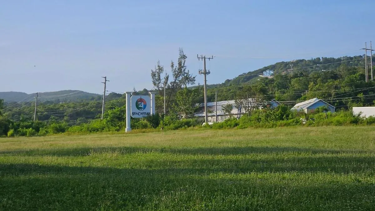 Private 2 Bedroom - Pool N Beach 205A Montego Bay Jamaica