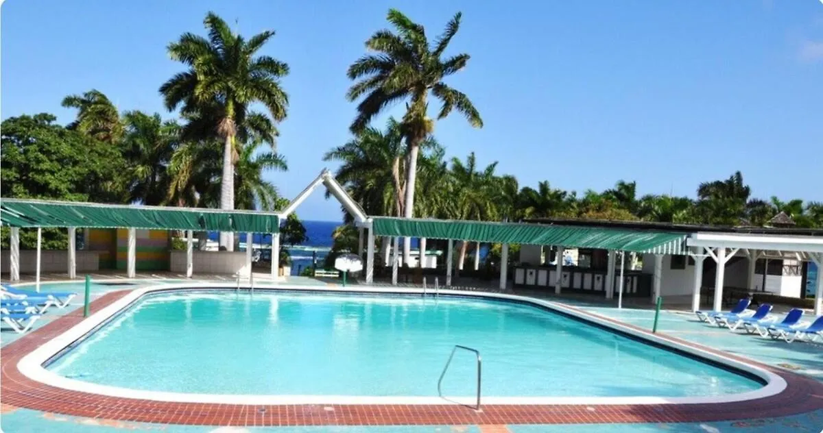 Private 2 Bedroom - Pool N Beach 205A Montego Bay