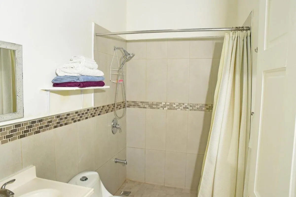 Apartment Private 2 Bedroom - Pool N Beach 205A Montego Bay