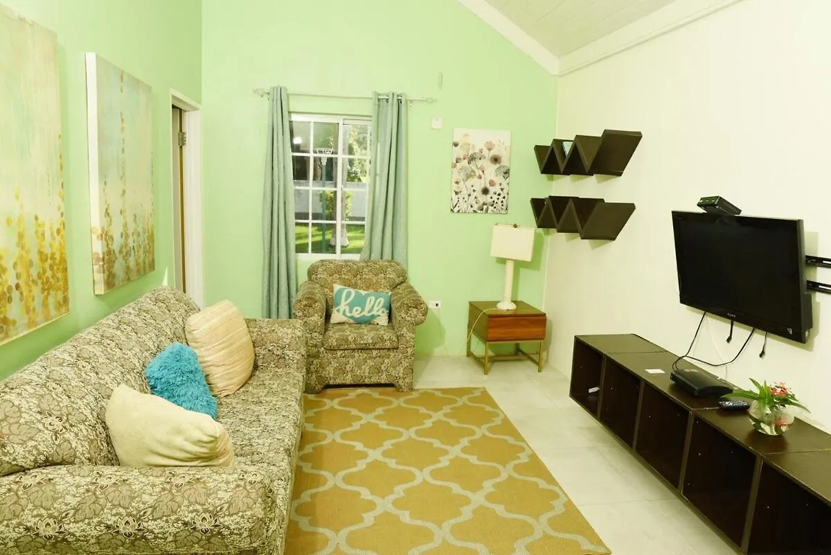 Private 2 Bedroom - Pool N Beach 205A Montego Bay Apartment